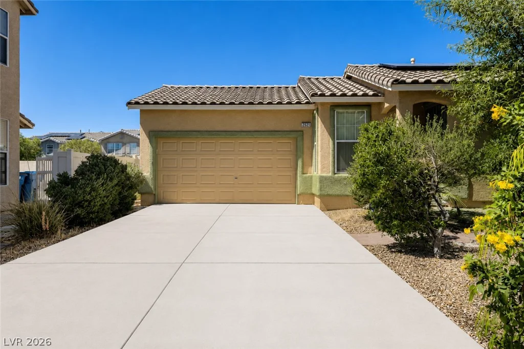 2520 Bottle Palm, Las Vegas, NV 89106
