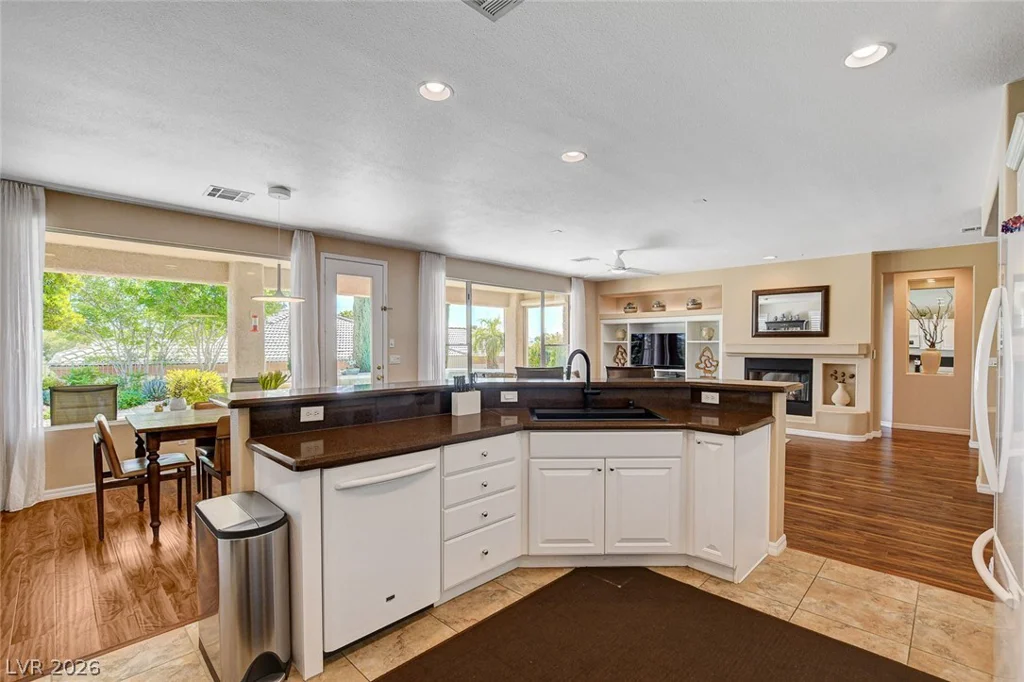 4568 Atlantico, Las Vegas, NV 89135