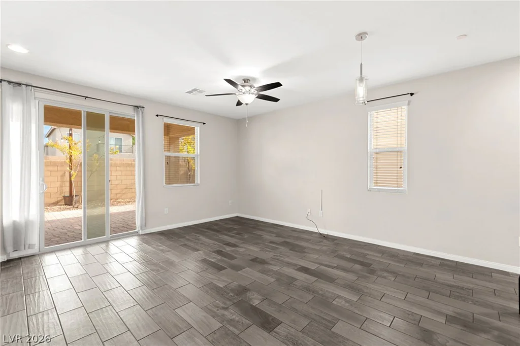6345 Amelia Ridge, Las Vegas, NV 89141