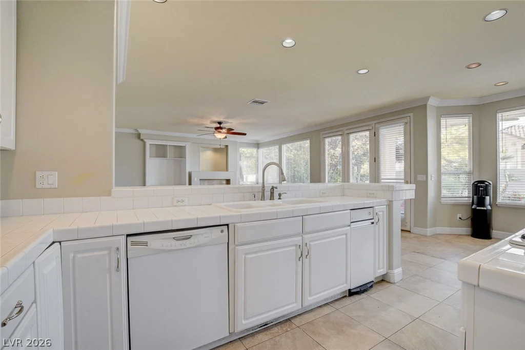 8816 Montagna, Las Vegas, NV 89134