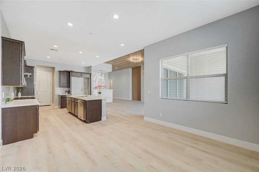 131 Robledo, Las Vegas, NV 89138