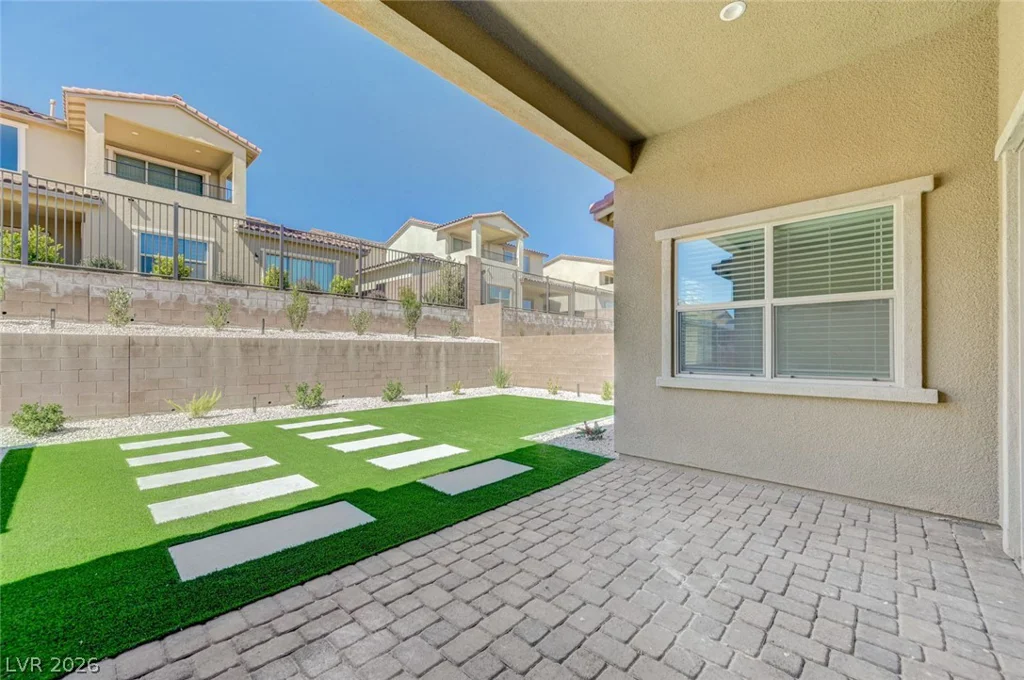 131 Robledo, Las Vegas, NV 89138