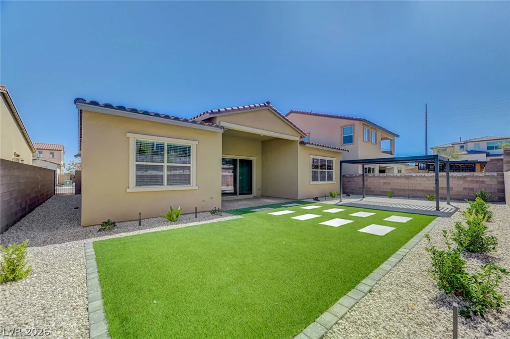 131 Robledo, Las Vegas, NV 89138