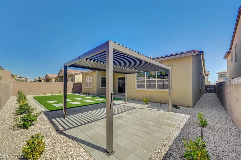 131 Robledo, Las Vegas, NV 89138