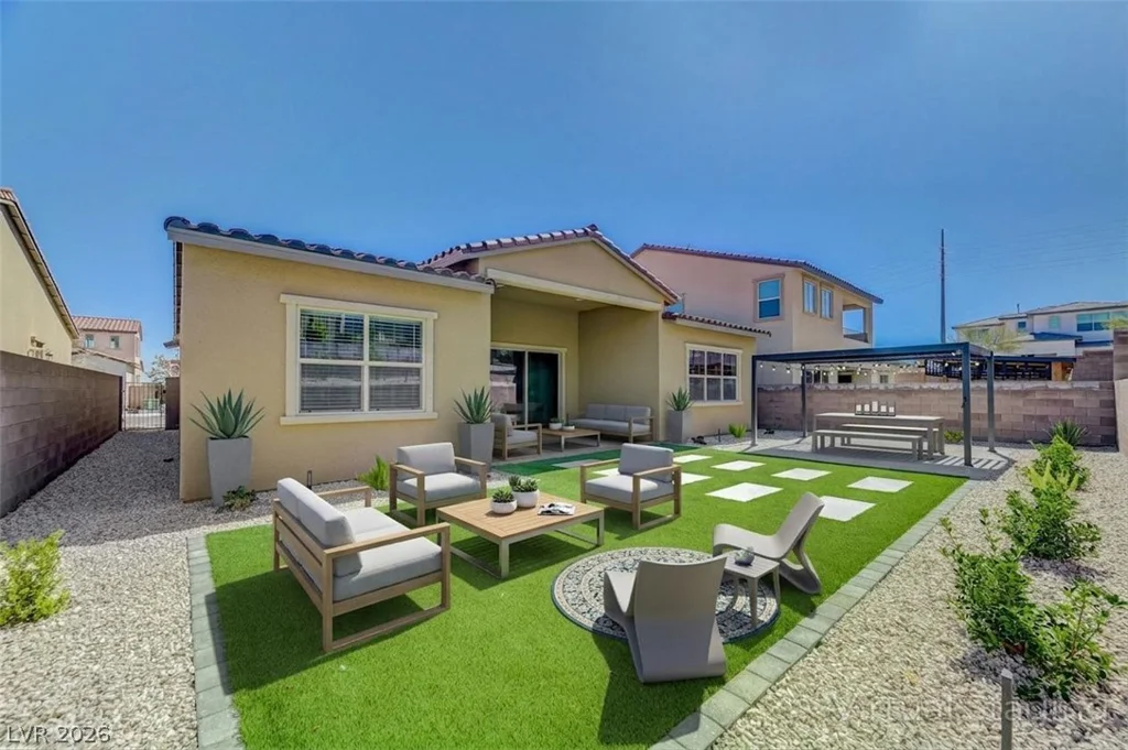 131 Robledo, Las Vegas, NV 89138