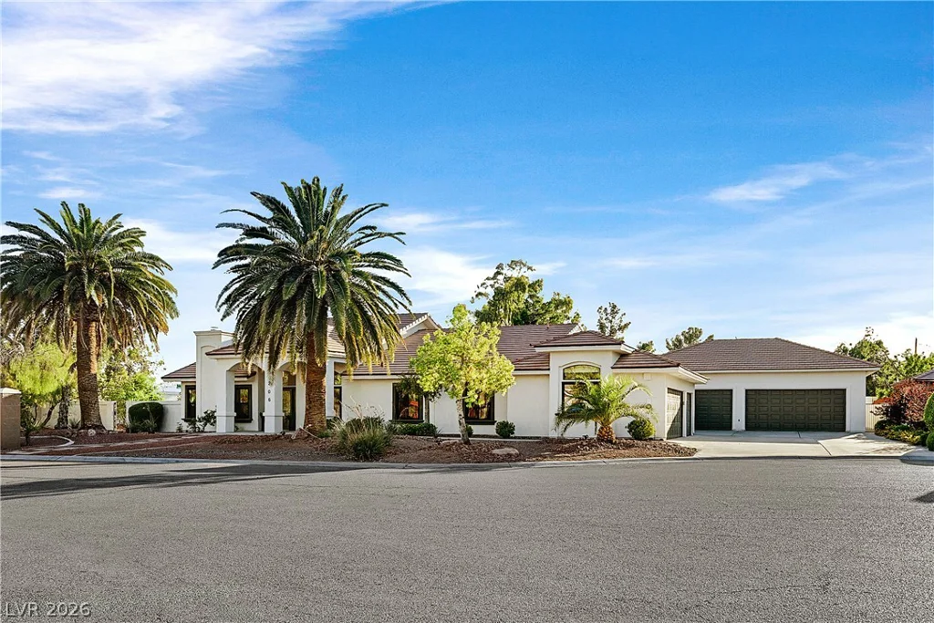 206 Mesa Verde, Las Vegas, NV 89123