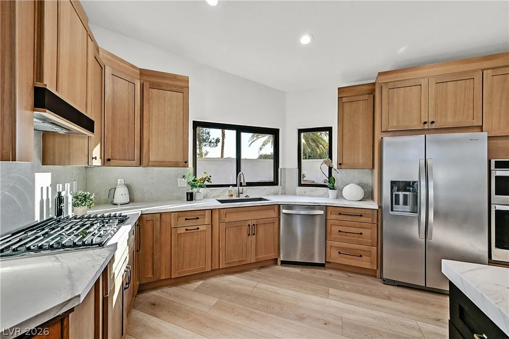 206 Mesa Verde, Las Vegas, NV 89123