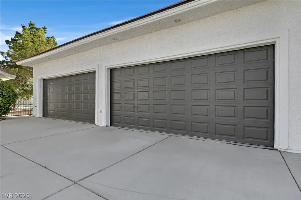 206 Mesa Verde, Las Vegas, NV 89123
