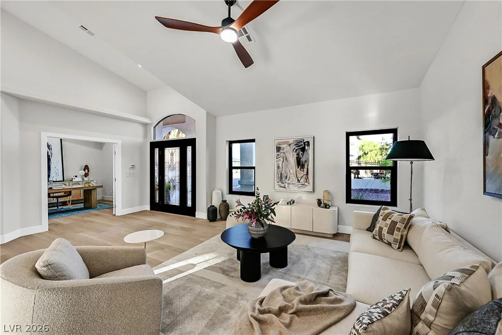 206 Mesa Verde, Las Vegas, NV 89123