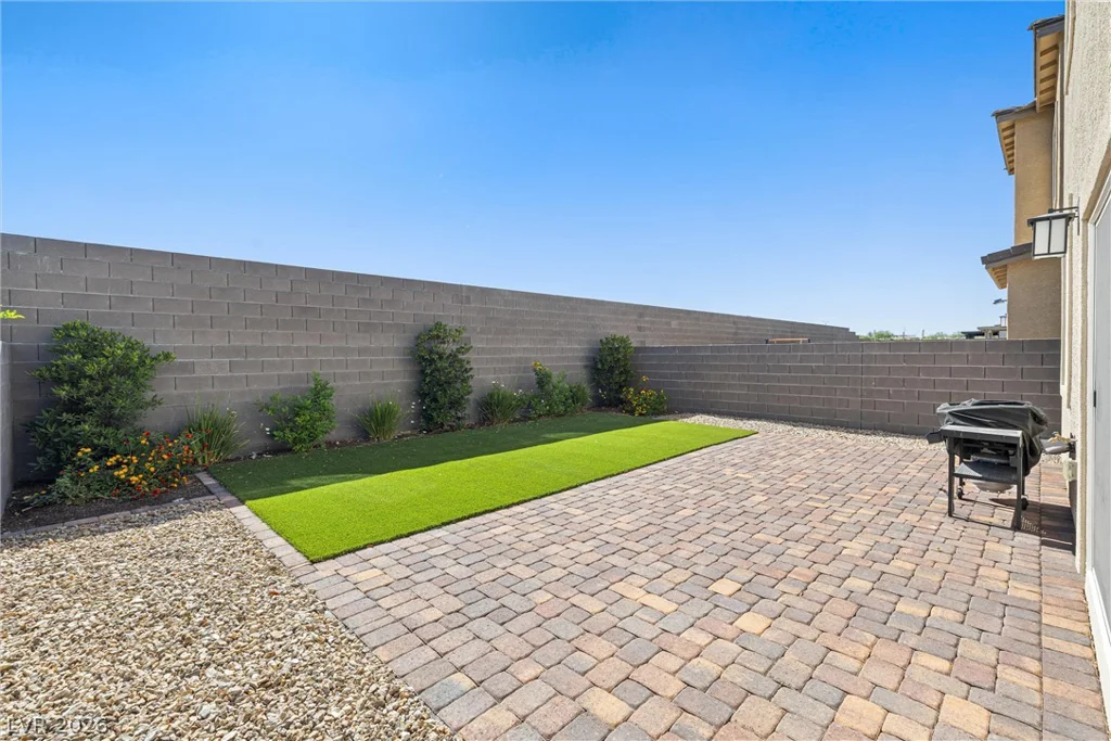 9739 Harper Edge, Las Vegas, NV 89143
