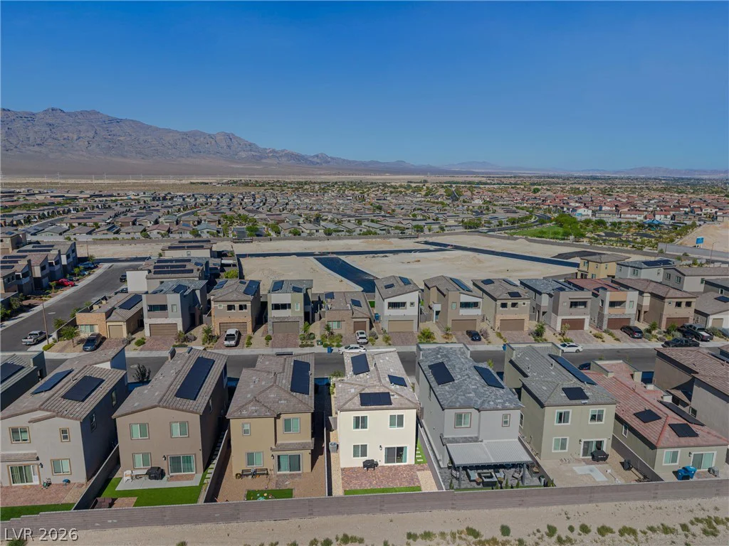 9739 Harper Edge, Las Vegas, NV 89143