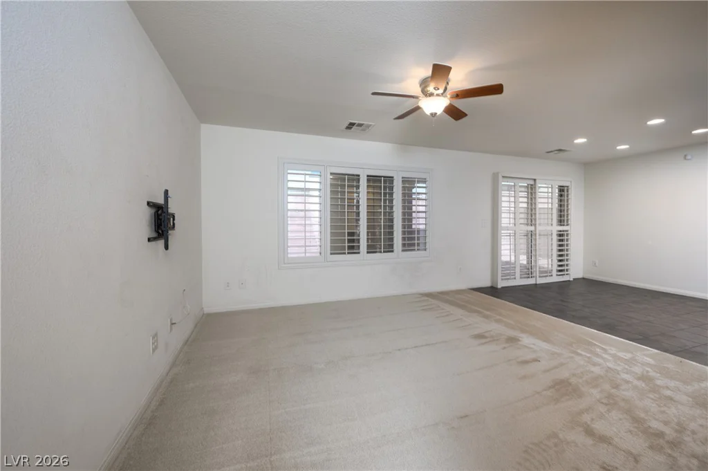 10027 Otterburn, Las Vegas, NV 89178