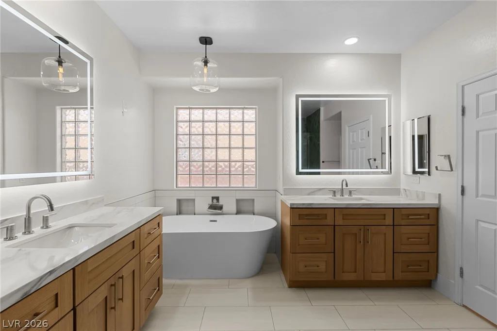 8611 Kennedy Heights, Las Vegas, NV 89131