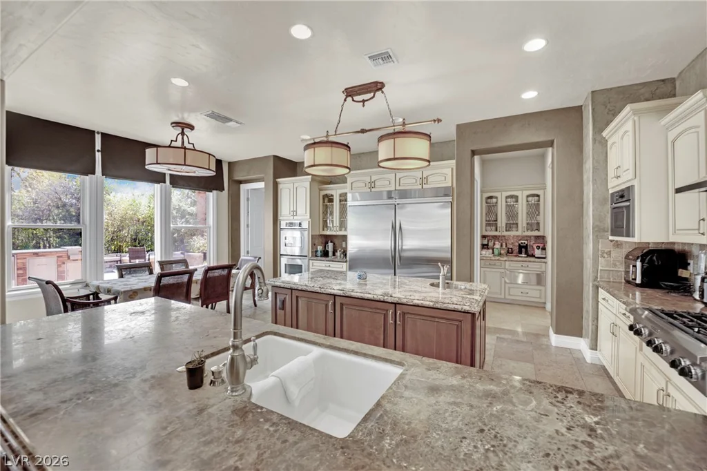 4231 San Alivia, Las Vegas, NV 89141