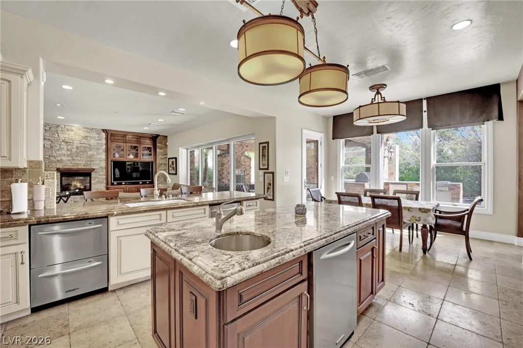 4231 San Alivia, Las Vegas, NV 89141