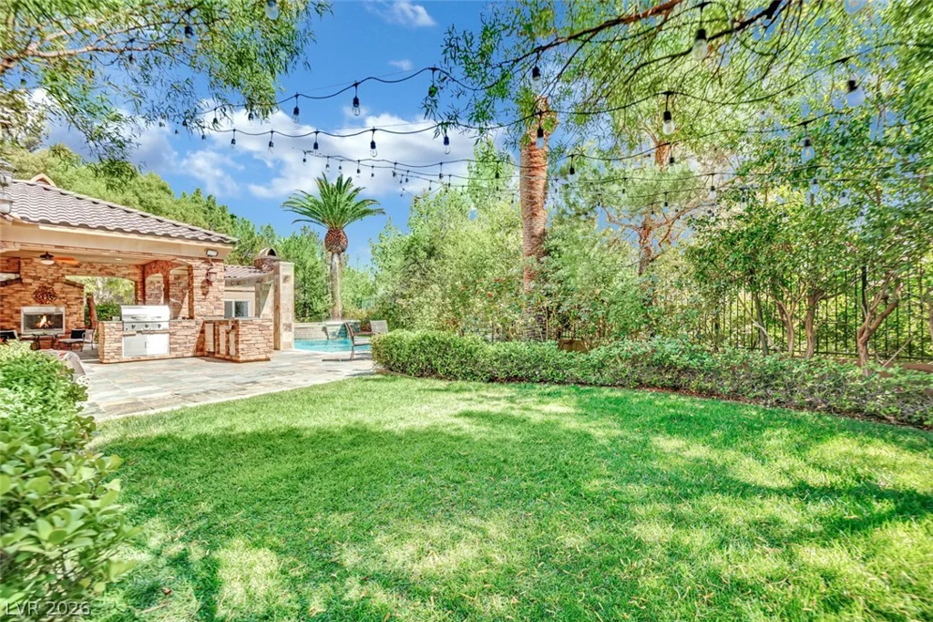 4231 San Alivia, Las Vegas, NV 89141