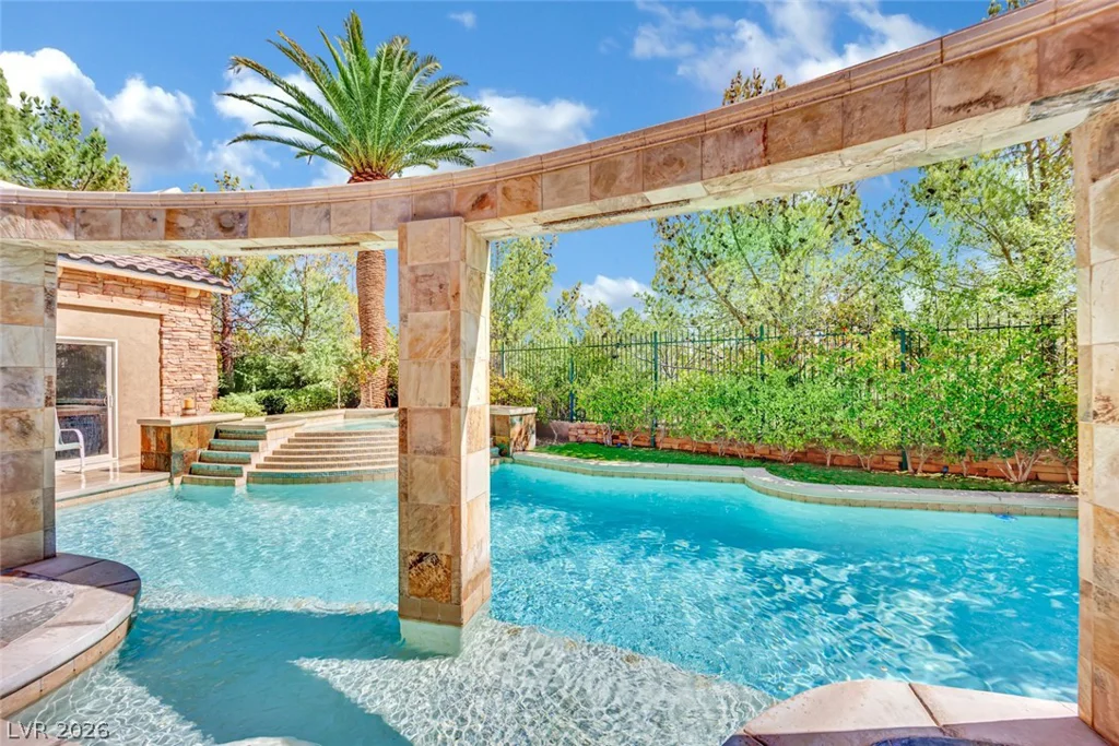 4231 San Alivia, Las Vegas, NV 89141