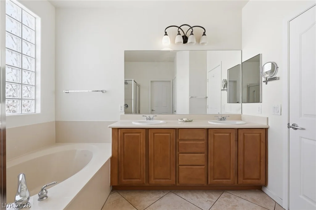 2100 Burtonsville, Henderson, NV 89044
