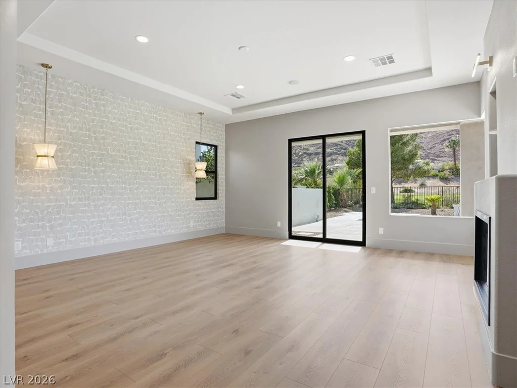 11321 Golden Chestnut, Las Vegas, NV 89135