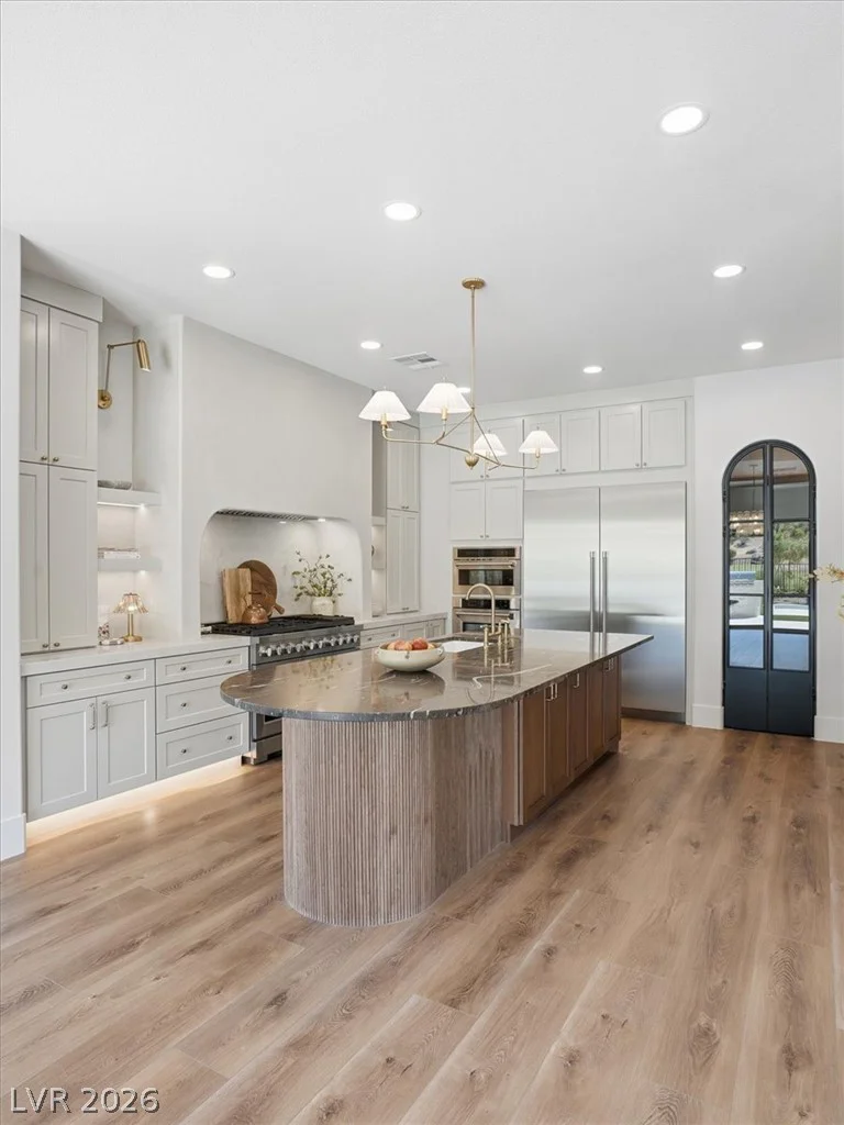 11321 Golden Chestnut, Las Vegas, NV 89135