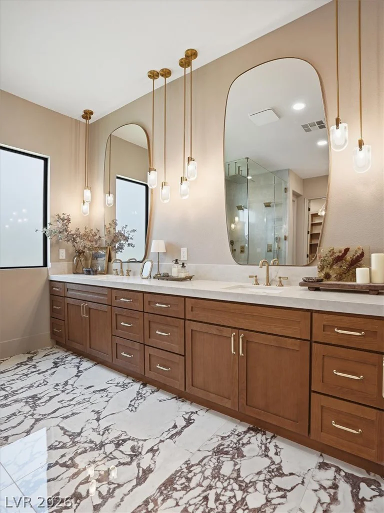 11321 Golden Chestnut, Las Vegas, NV 89135