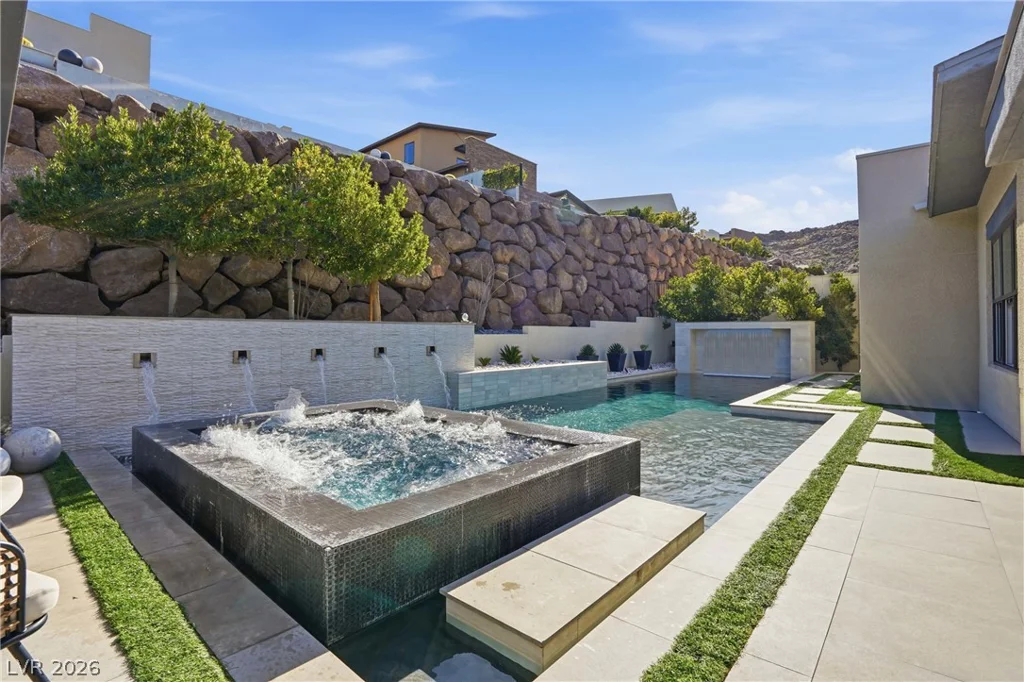 2211 Overlook Canyon, Henderson, NV 89052