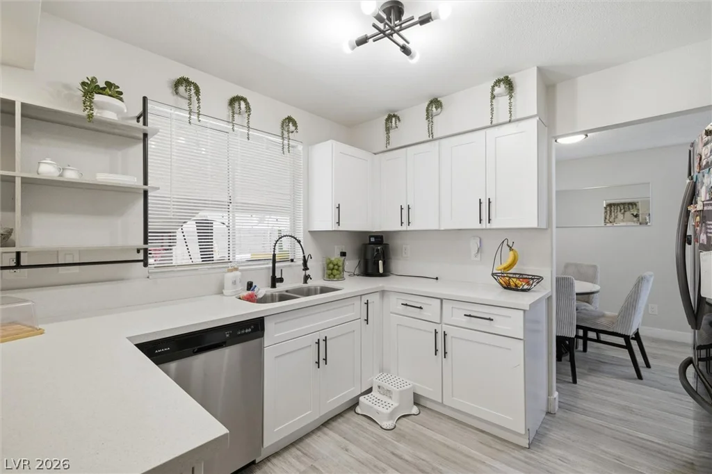 1404 Robin, Las Vegas, NV 89106