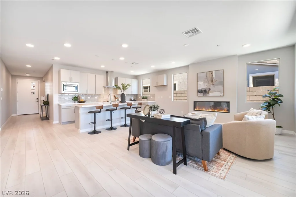9229 Frazer, Las Vegas, NV 89166
