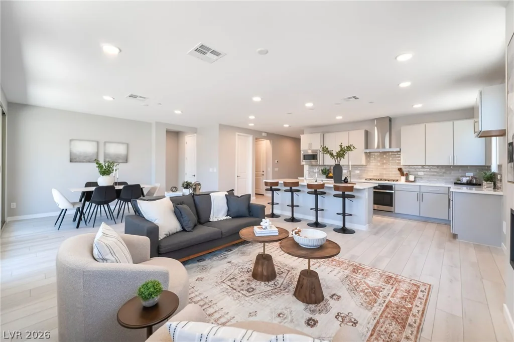 9229 Frazer, Las Vegas, NV 89166