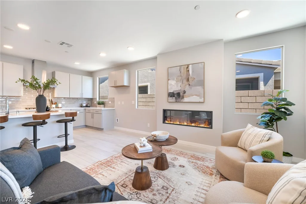 9229 Frazer, Las Vegas, NV 89166