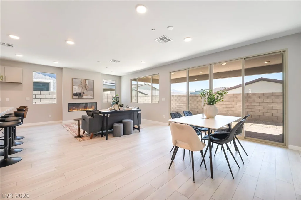 9229 Frazer, Las Vegas, NV 89166