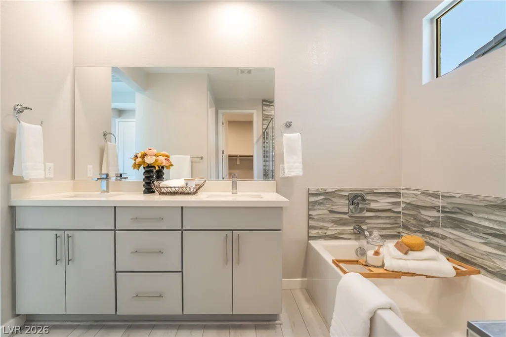 9229 Frazer, Las Vegas, NV 89166
