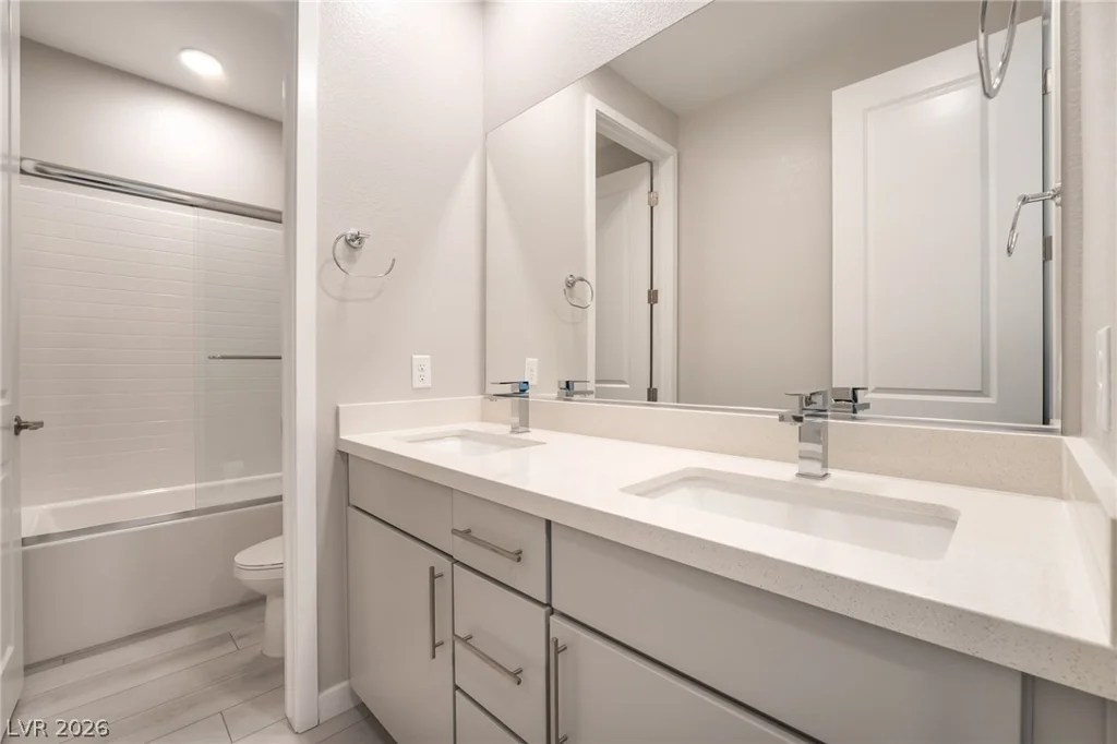 9229 Frazer, Las Vegas, NV 89166