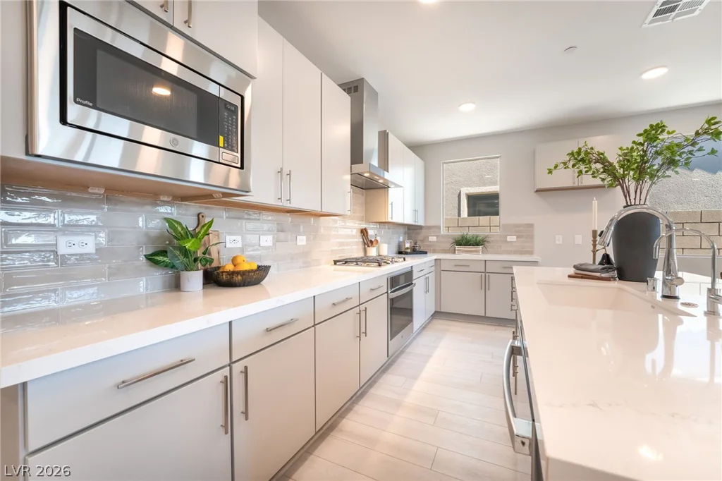 9229 Frazer, Las Vegas, NV 89166