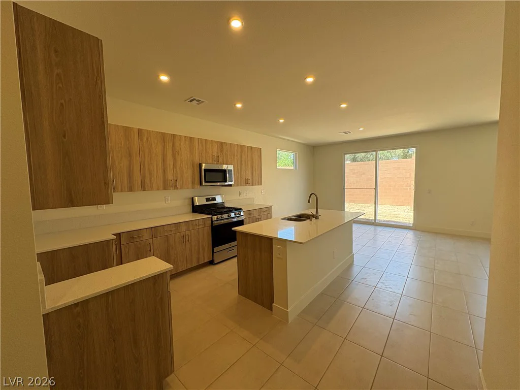 2484 Tom Collins, Las Vegas, NV 89121