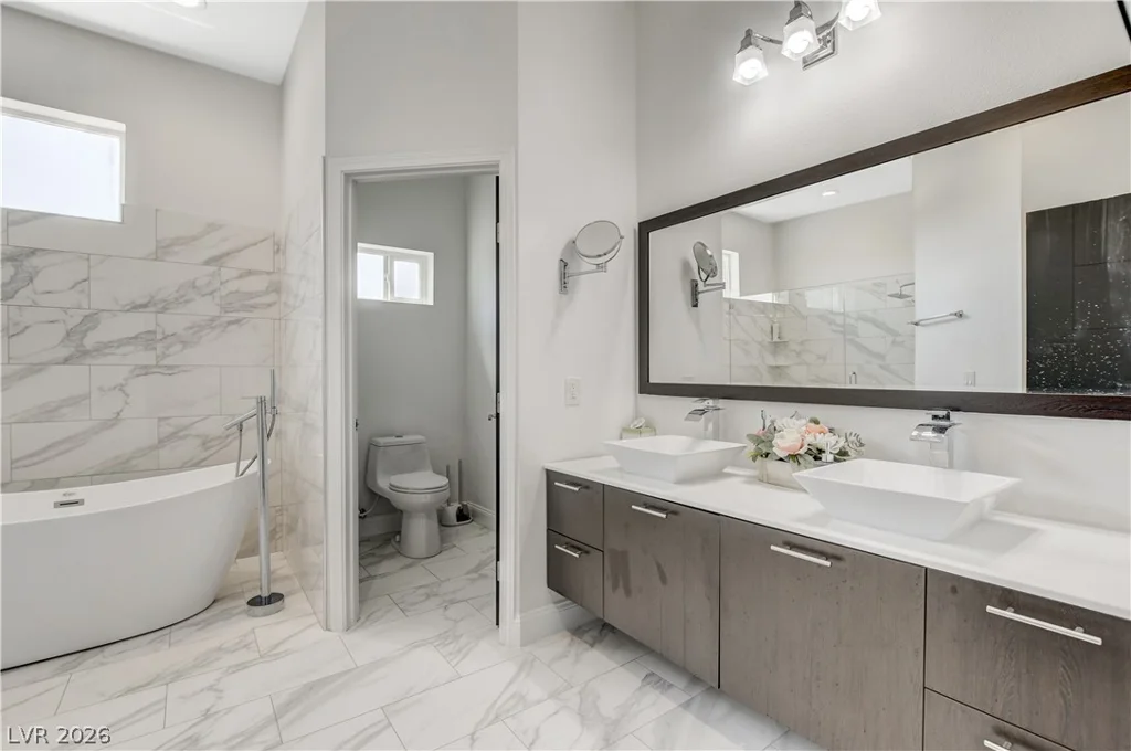 2313 Mariposa, Las Vegas, NV 89104