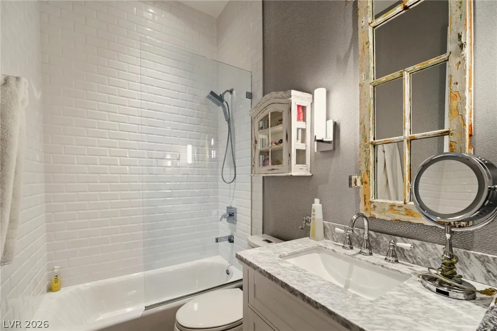 5677 Garriga, Las Vegas, NV 89135