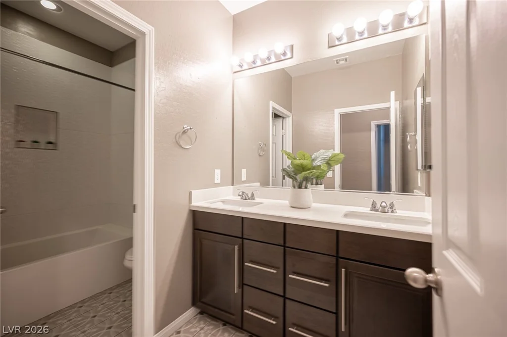 120 Mosso Niente, Henderson, NV 89011