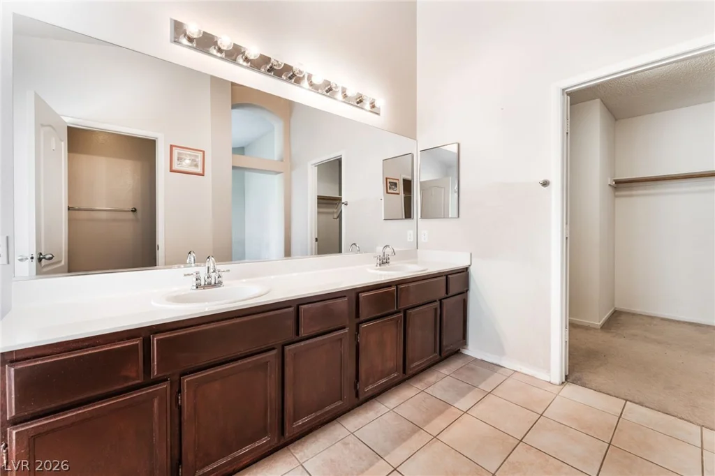 5441 Desert Valley, Las Vegas, NV 89149