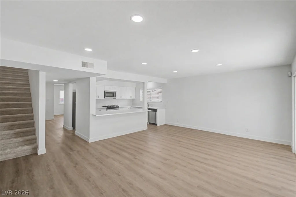 7705 Aplin, Las Vegas, NV 89145