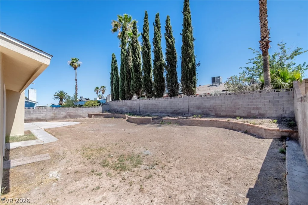 7705 Aplin, Las Vegas, NV 89145