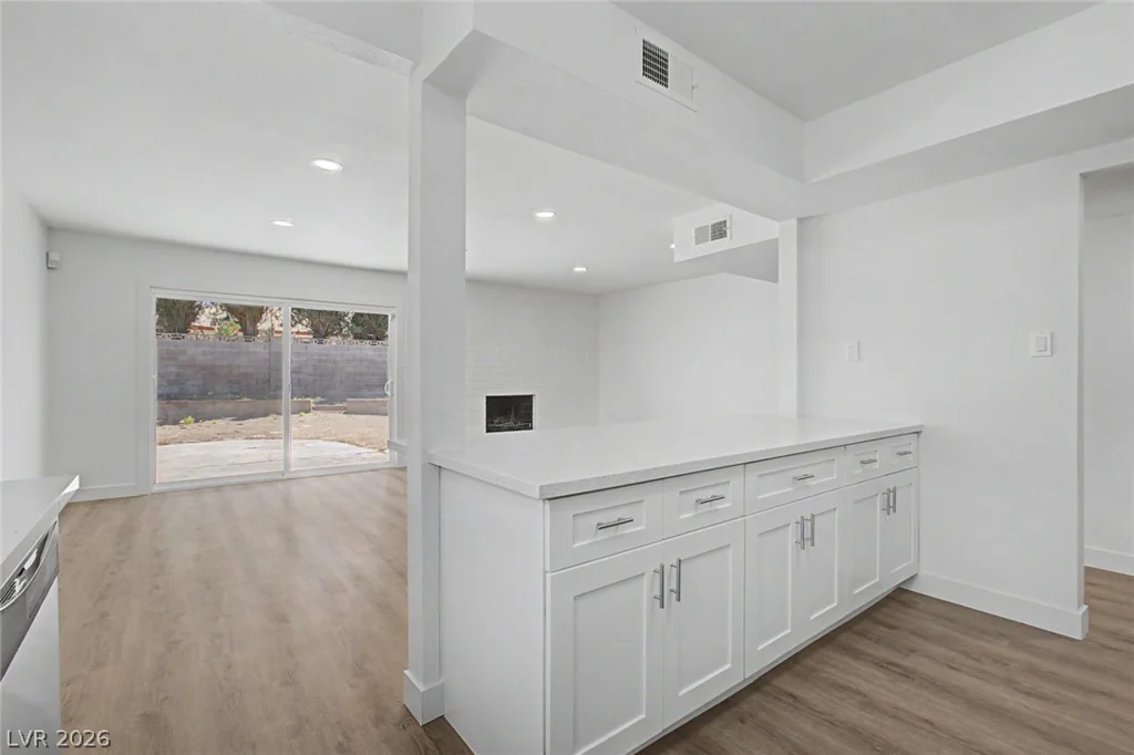7705 Aplin, Las Vegas, NV 89145