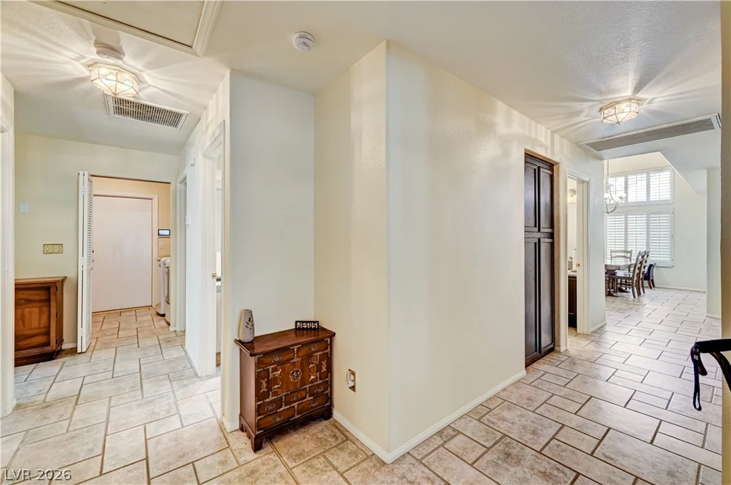 9505 Treasure Beach, Las Vegas, NV 89117