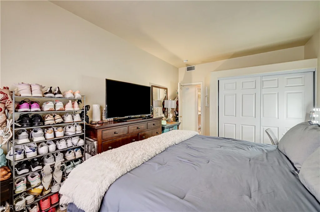 9505 Treasure Beach, Las Vegas, NV 89117