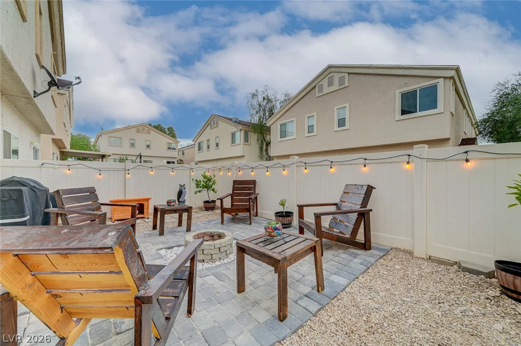 6531 Ozzie Harriet, Las Vegas, NV 89122