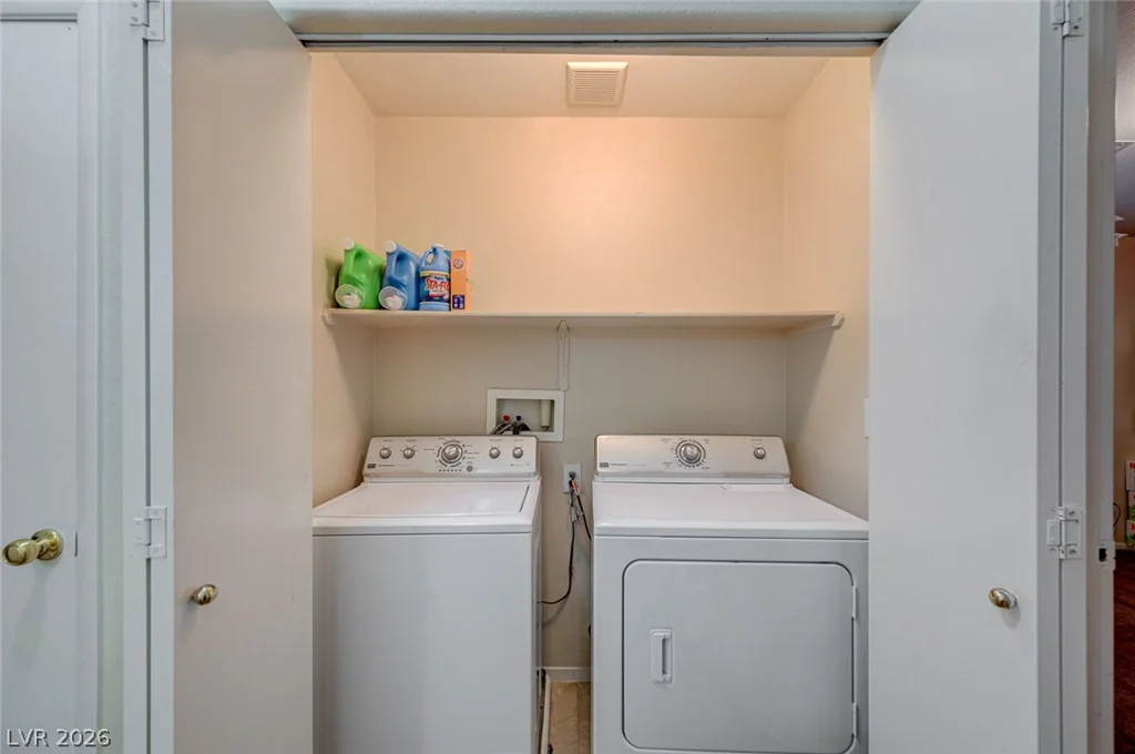 6531 Ozzie Harriet, Las Vegas, NV 89122