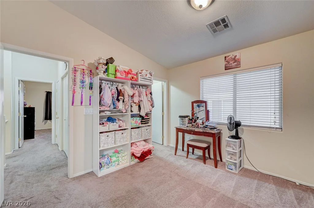 6531 Ozzie Harriet, Las Vegas, NV 89122