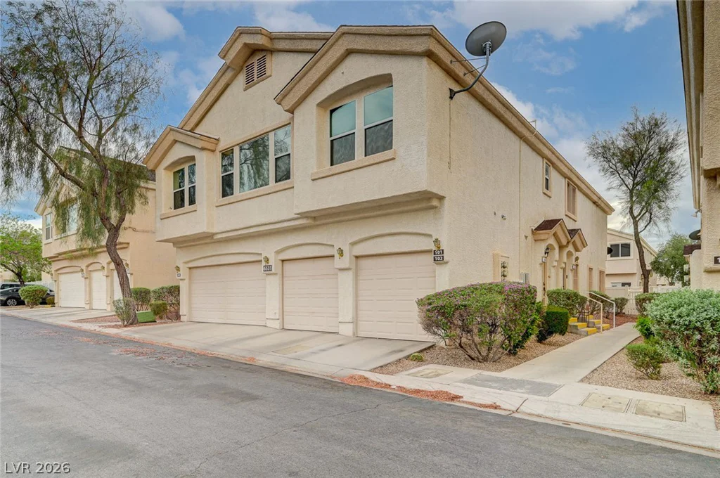 6531 Ozzie Harriet, Las Vegas, NV 89122
