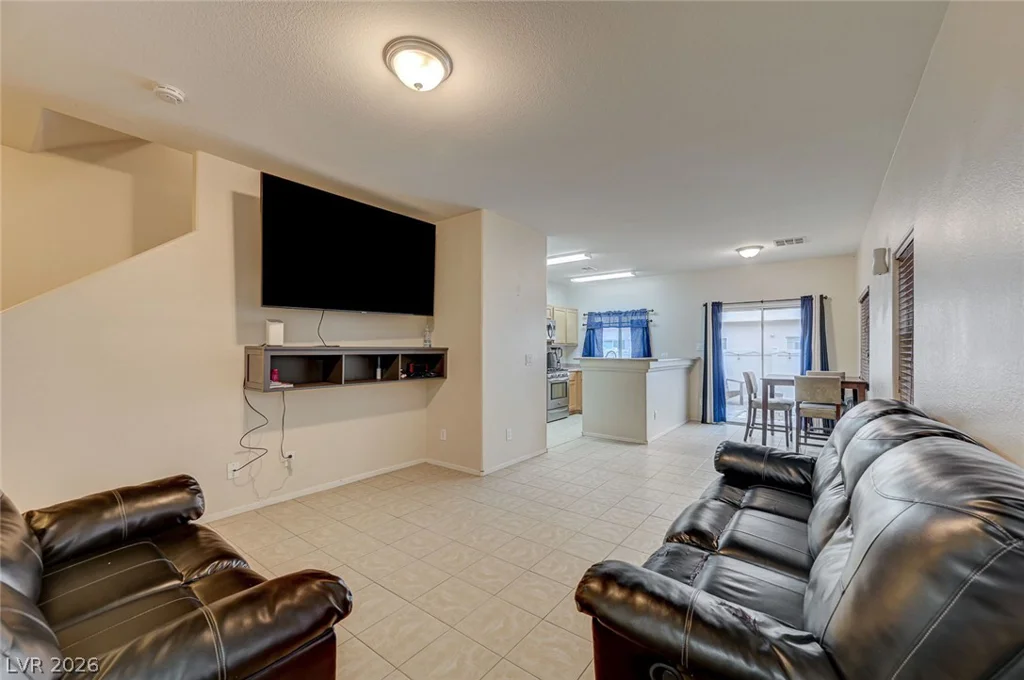 6531 Ozzie Harriet, Las Vegas, NV 89122