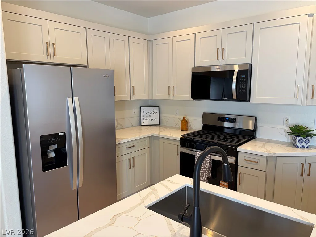 237 Kindred Point, Henderson, NV 89052